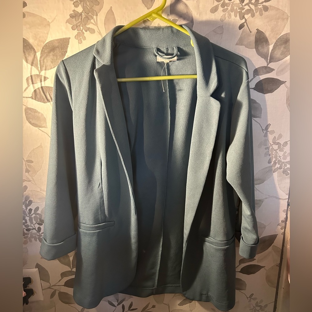 NWOT Maurices Versa Blazer size Small